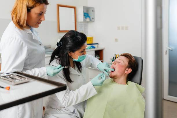 Best Broken Tooth Emergency  in Wauconda, IL